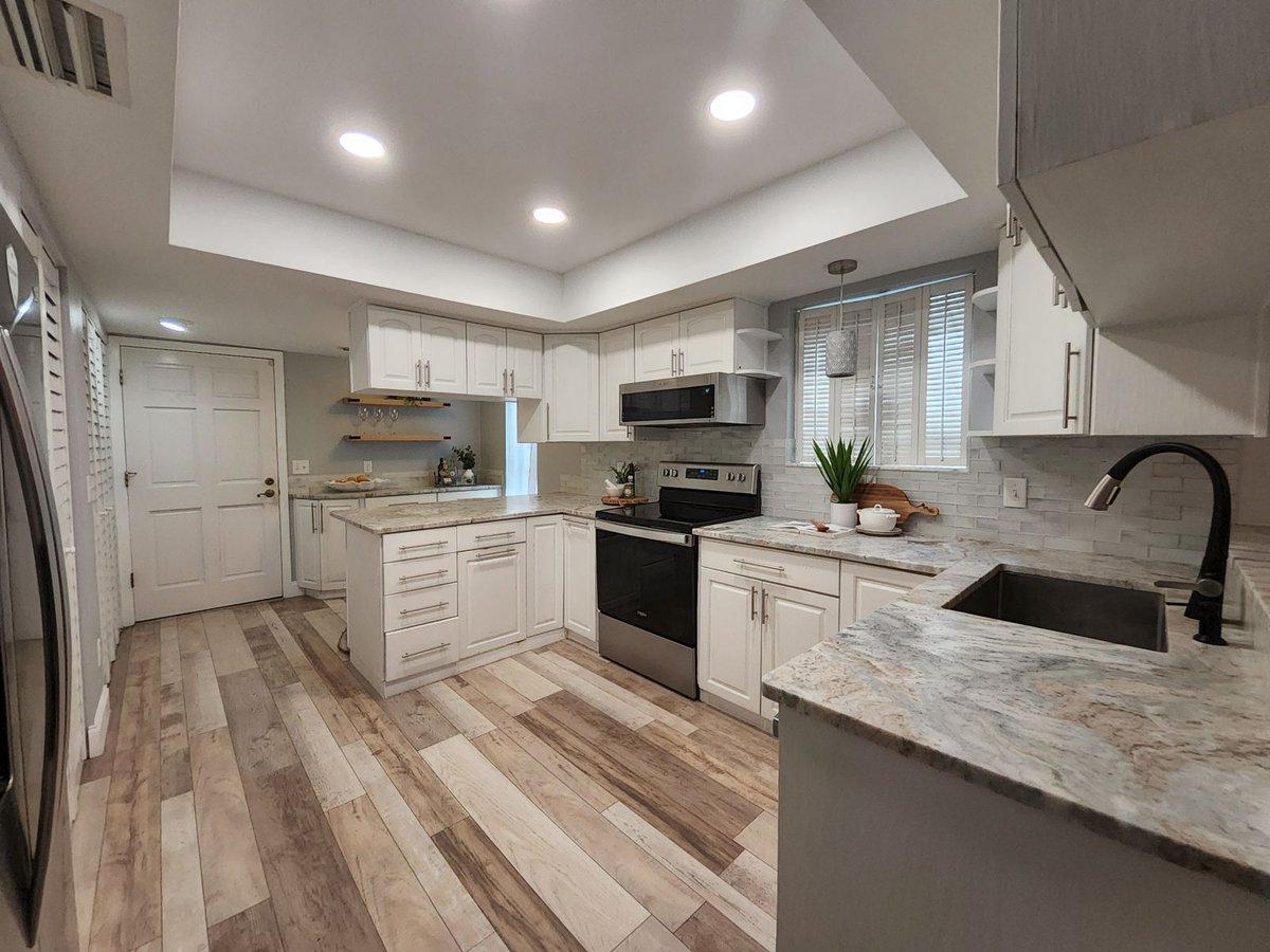 Clearwater Arbor Interior View 3